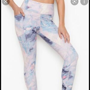 VICTORIA’S SECRET Essential Legging Blue Marble Cloud High Rise NWT